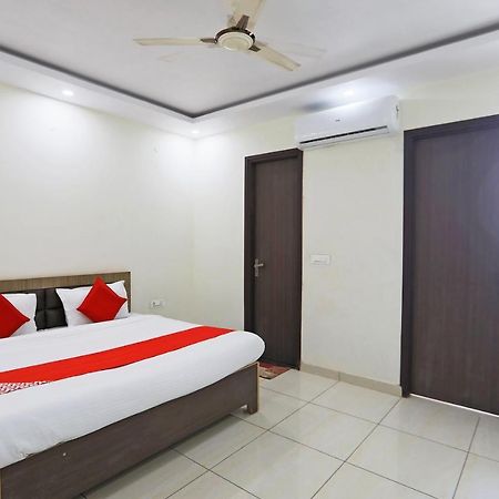 Oyo 48501 Dayal Regency Hotel Hapur Buitenkant foto