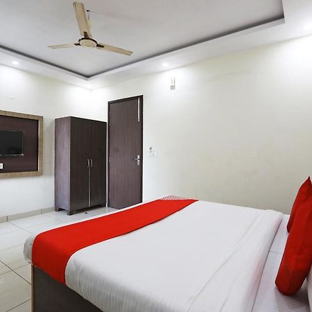 Oyo 48501 Dayal Regency Hotel Hapur Buitenkant foto