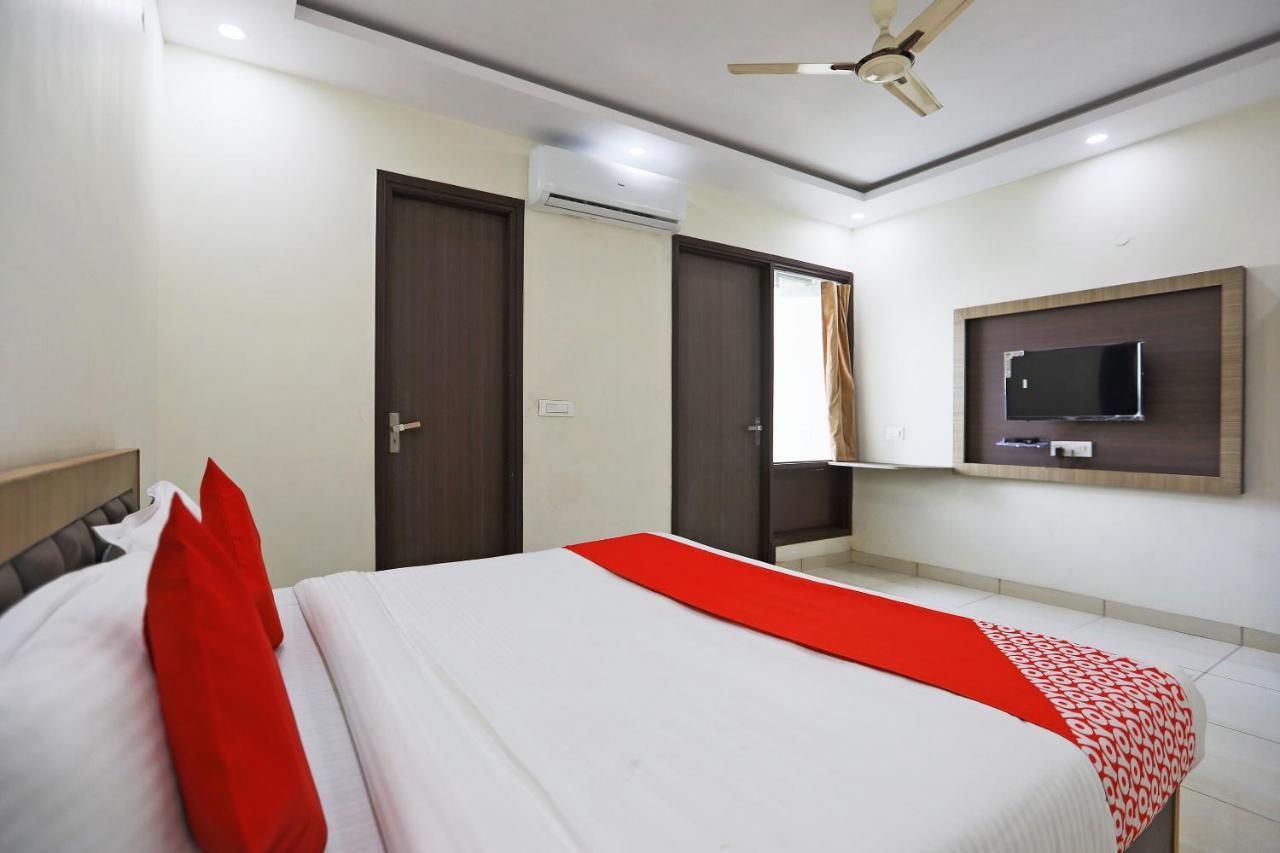 Oyo 48501 Dayal Regency Hotel Hapur Buitenkant foto