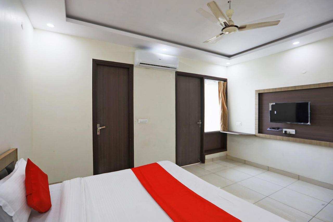 Oyo 48501 Dayal Regency Hotel Hapur Buitenkant foto