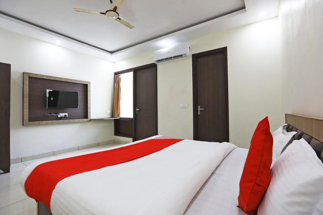 Oyo 48501 Dayal Regency Hotel Hapur Buitenkant foto