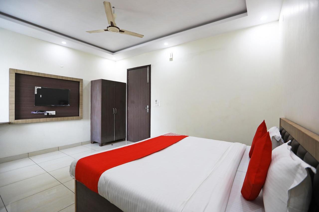 Oyo 48501 Dayal Regency Hotel Hapur Buitenkant foto