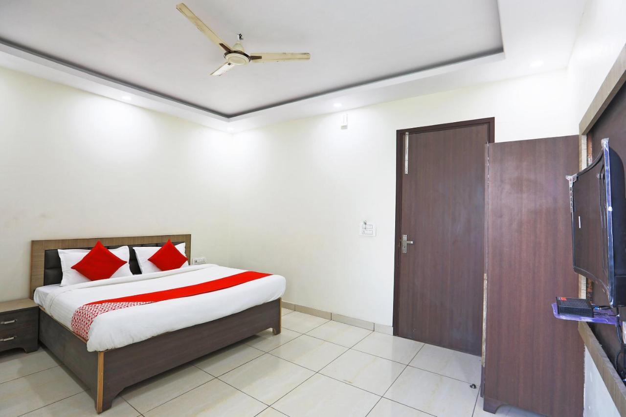 Oyo 48501 Dayal Regency Hotel Hapur Buitenkant foto