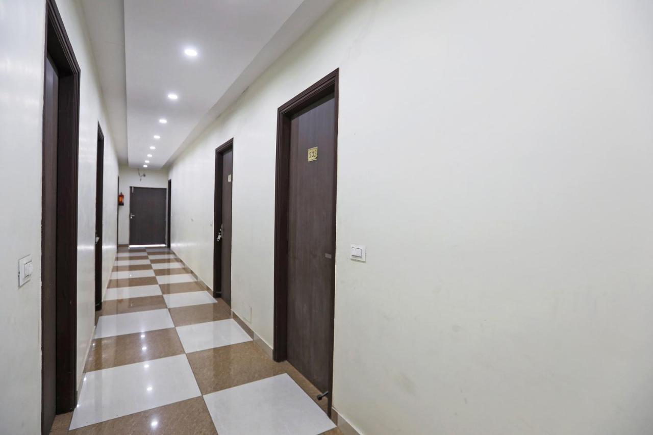 Oyo 48501 Dayal Regency Hotel Hapur Buitenkant foto